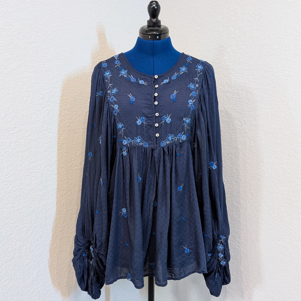 Free People Kiss From a Rose Tunic Navy Blue Size S